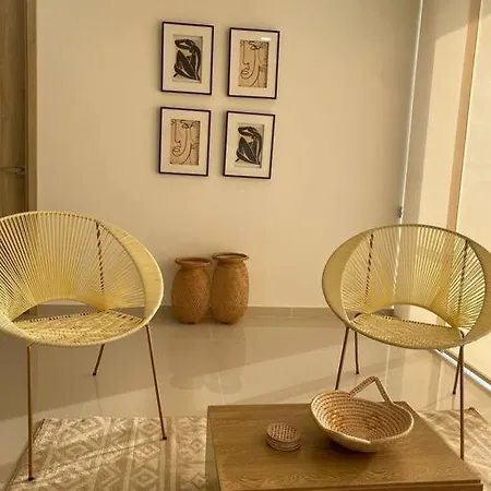 !nuevo, Lujoso Y Vista Al Mar ! Apartamento *
